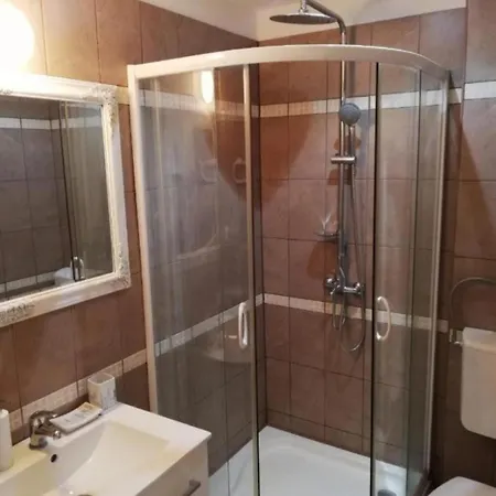 Apartment 3 *