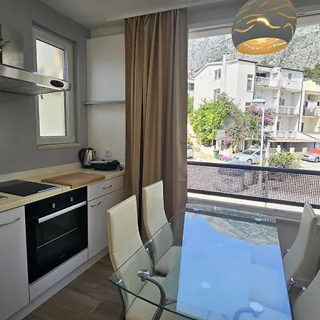 Apartmán 3 *